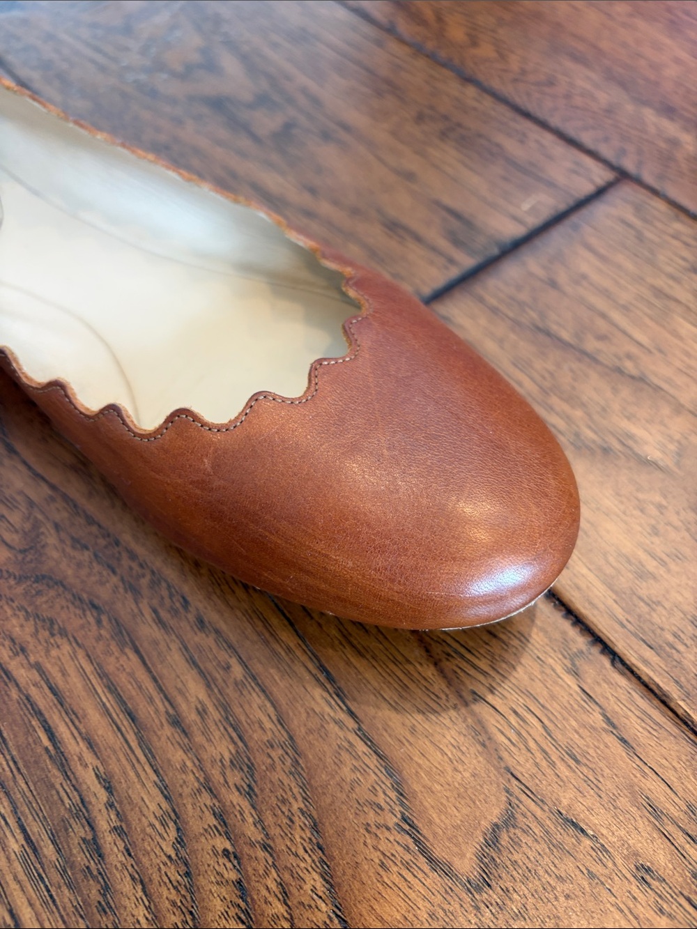 Chloé Brown Leather Scalloped Ballet Flats - Picture 6 of 9